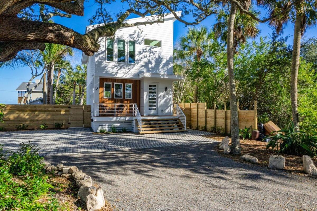Sunset Cove - Heated Pool - Sea Views - Walkable